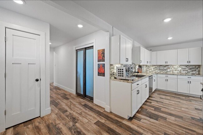 Foto del edificio - 712 Ruby Isle Dr