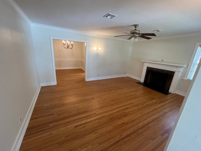 Foto del edificio - 3 Bed | 3 Bath in Midtown!