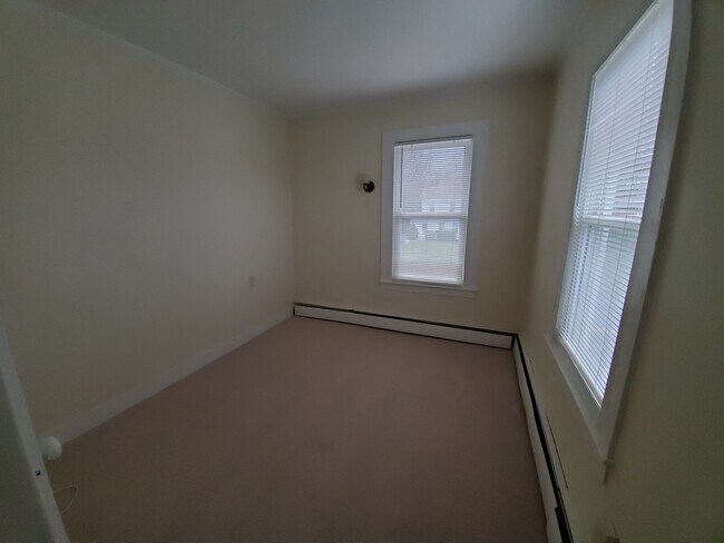 bedroom different angle - 326 Spruce St