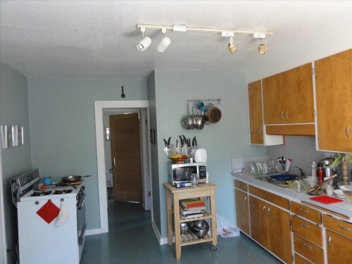Building Photo - Queen Anne Bungalow - 1 bedroom + den