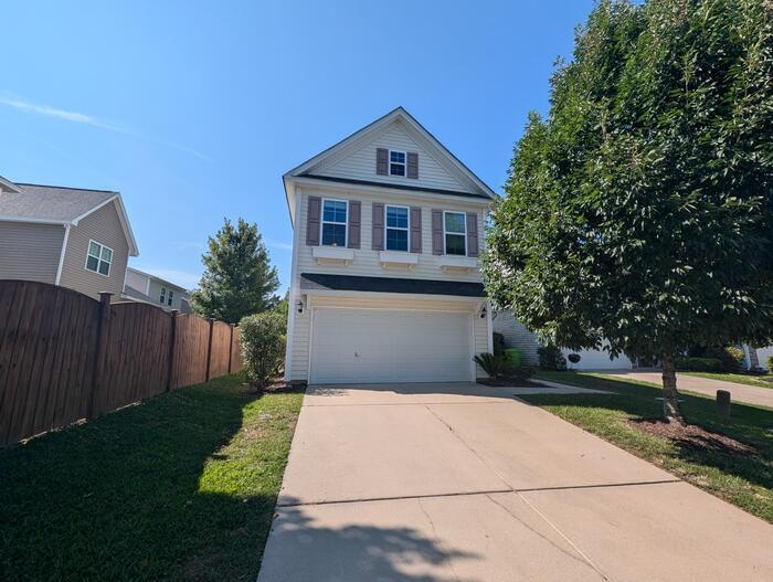 Foto principal - Freshly Painted home in Osprey Neighborhood