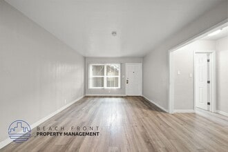 Building Photo - 2070-2080 Magnolia Ave.