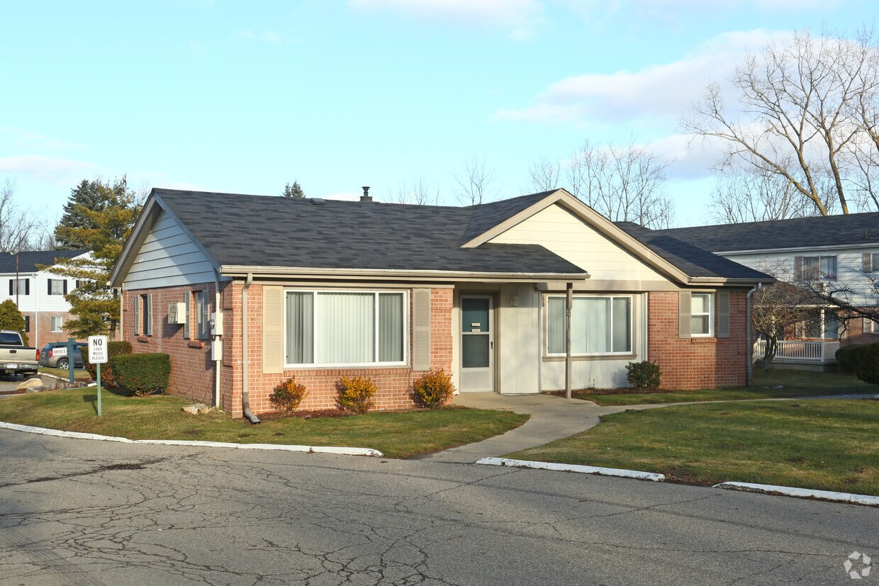 Foto principal - Huntington Circle Apartments
