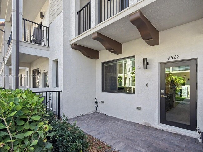 Building Photo - 4527 NW 83rd Path
