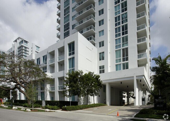 Foto del edificio - 1861 NW S River Dr