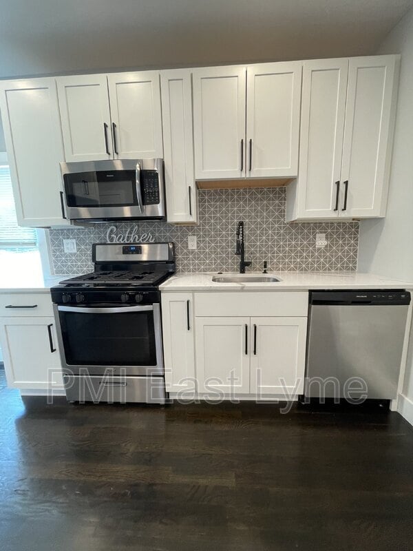 Building Photo - 5 Hunters Rd