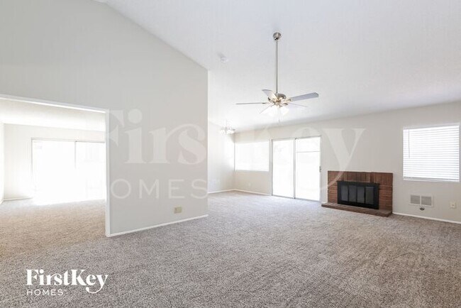 Building Photo - 6562 Appletree Circle