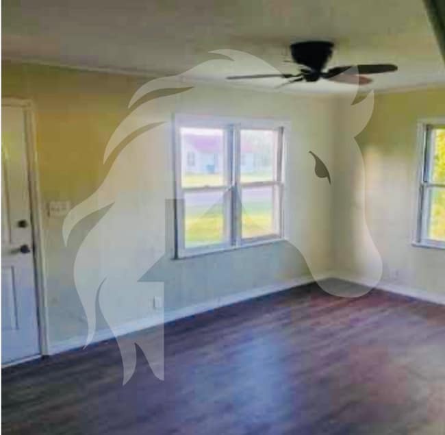 Building Photo - 208 E Ponca St