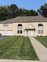 Building Photo - 27 Village Cove