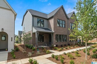 Building Photo - 1801 Rivo Ln