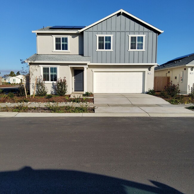 Building Photo - 2209 George Dr