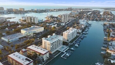 Building Photo - 125 Island Way