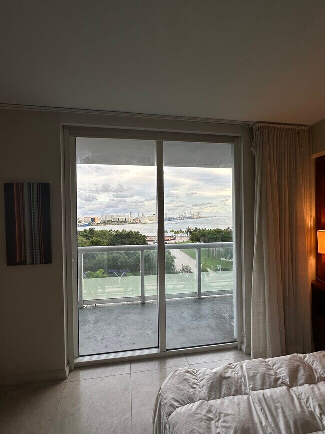 Building Photo - 50 Biscayne Blvd