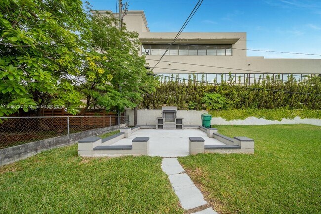 Foto del edificio - 8275 SW 41st St