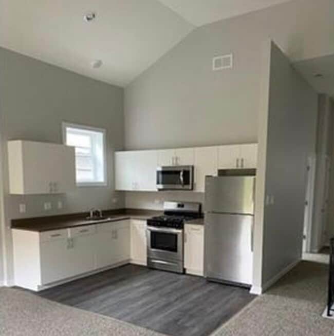 Building Photo - 2949 W Arthington St