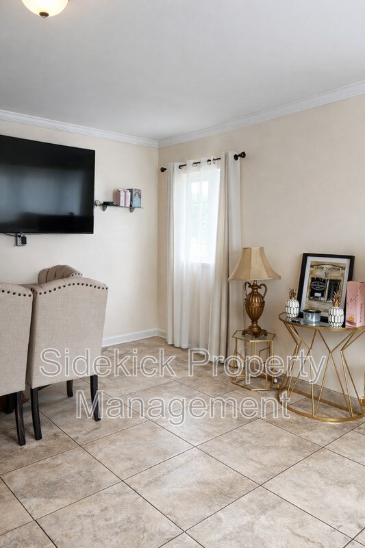 Foto del edificio - 4321 Beagle St