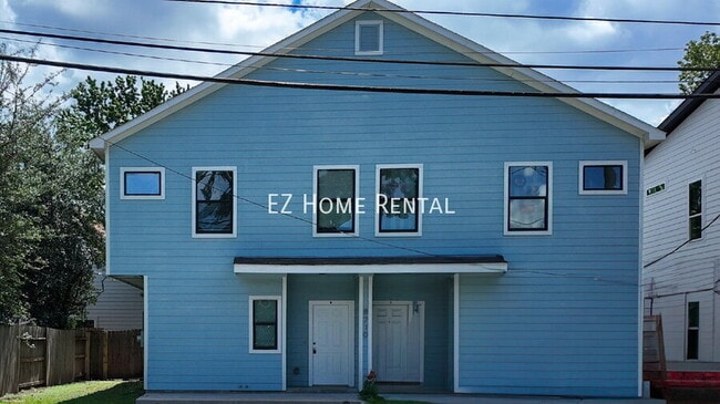 Photo - 8710 Knox St Townhome