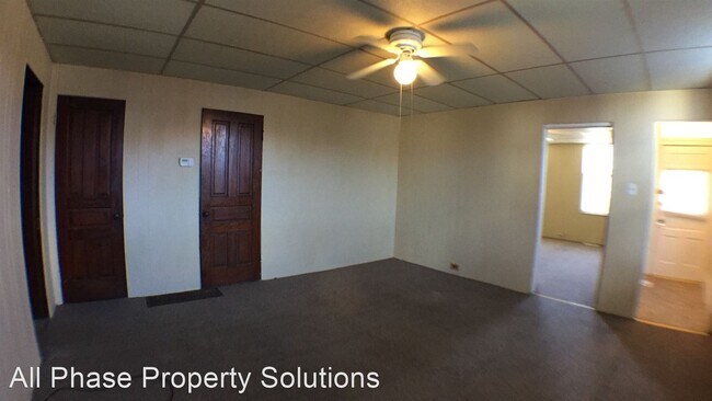 Building Photo - 1302-1304 N 10th St