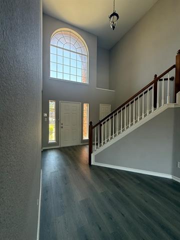 Building Photo - 1220 Resaca Dr