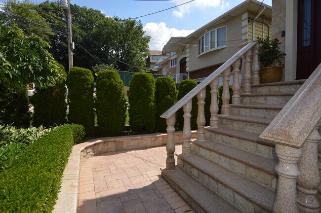 Foto del edificio - 95 Greenport St
