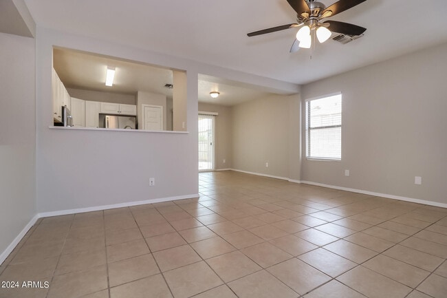 Building Photo - 11841 W Corrine Dr
