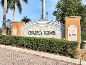 Building Photo - 102 Astor Cir