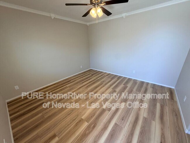 Foto del edificio - 9852 Twilight Walk Ave