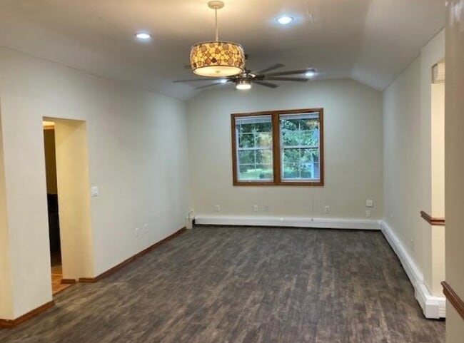 livingroom - 72 Silas Carter Rd