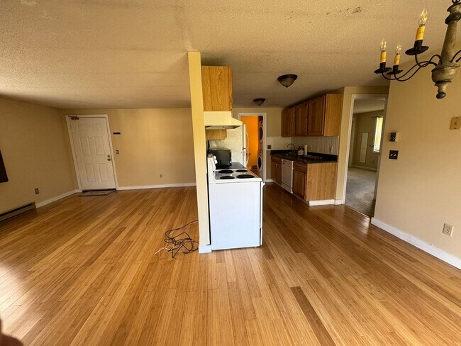 Foto del edificio - 2 bedroom, 1 bathroom