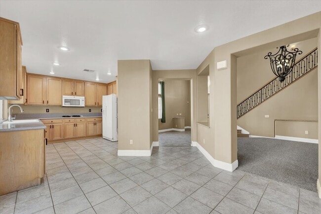 Building Photo - 10672 Blue Nile Ct