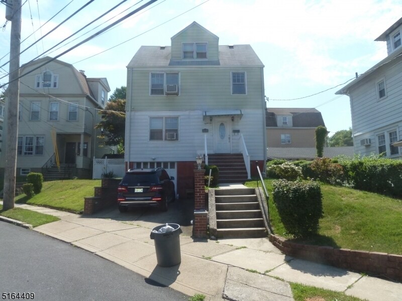 85 E Passaic Ave, Bloomfield, NJ 07003 Room for Rent in Bloomfield, NJ