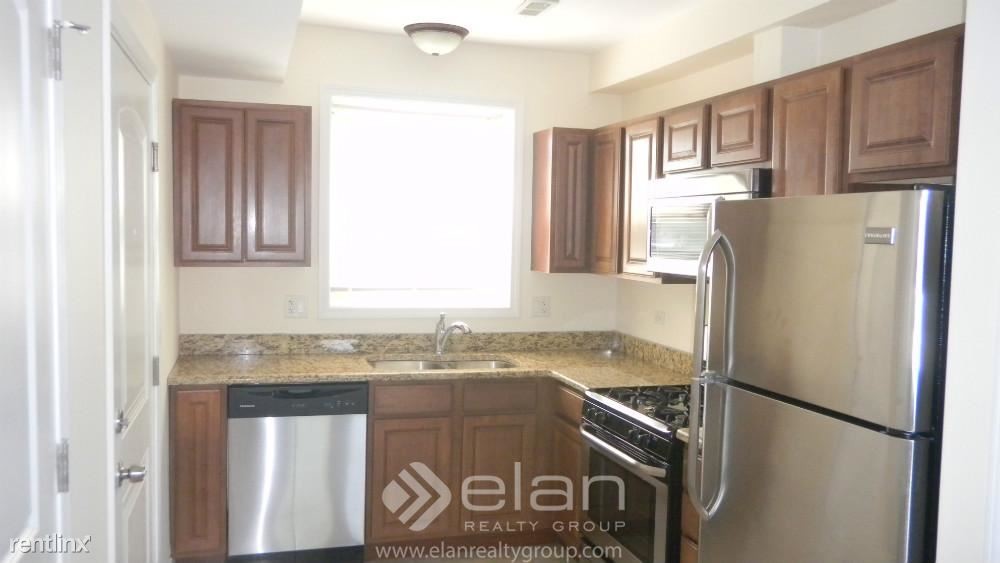 Foto principal - 4715 W Cornelia Ave