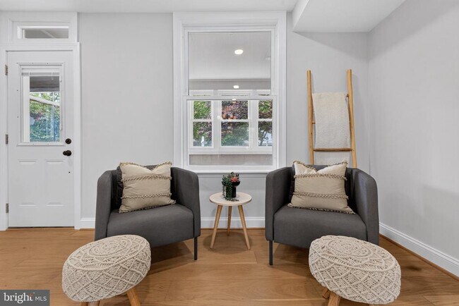 Foto del edificio - 3341 Chestnut Ave
