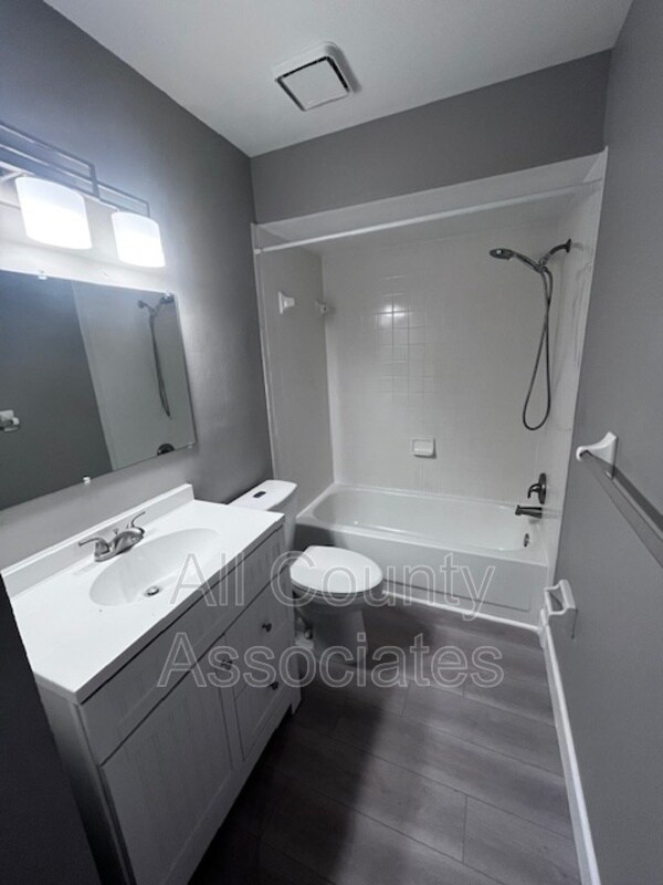 Foto del edificio - 2684 Rae Ct