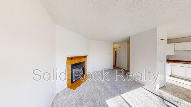 Foto del edificio - 3450-A Cochran Drive