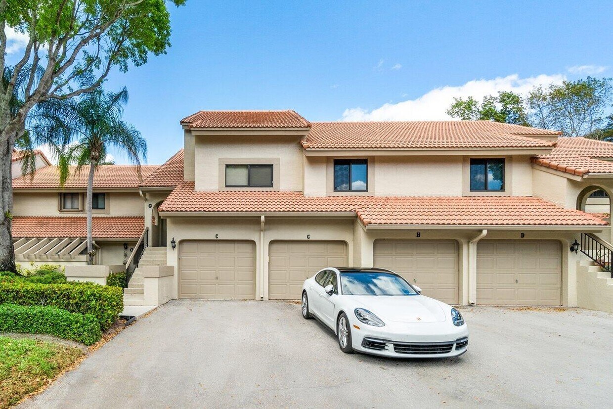 5630 Coach House Cir Unit G, Boca Raton, FL 33486 Condo for Rent in