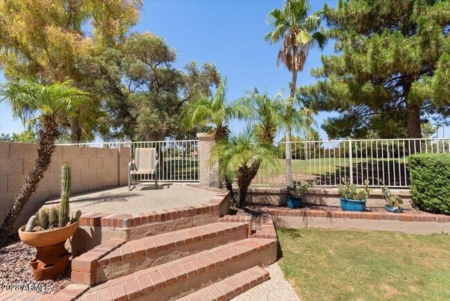 Foto del edificio - Highly Desirable Arrowhead Ranch home with...