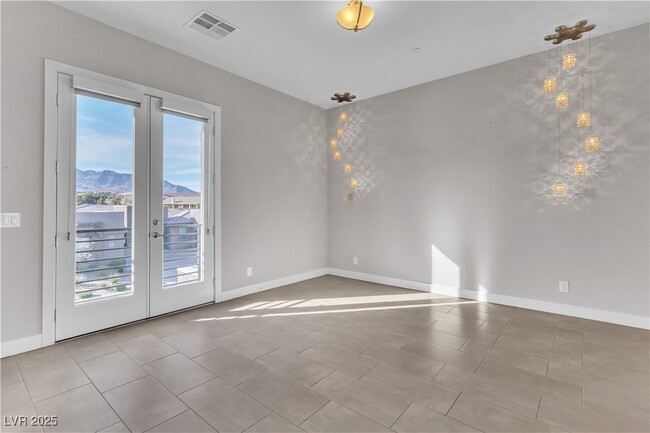 Foto del edificio - 6130 Pebble Glen Ct