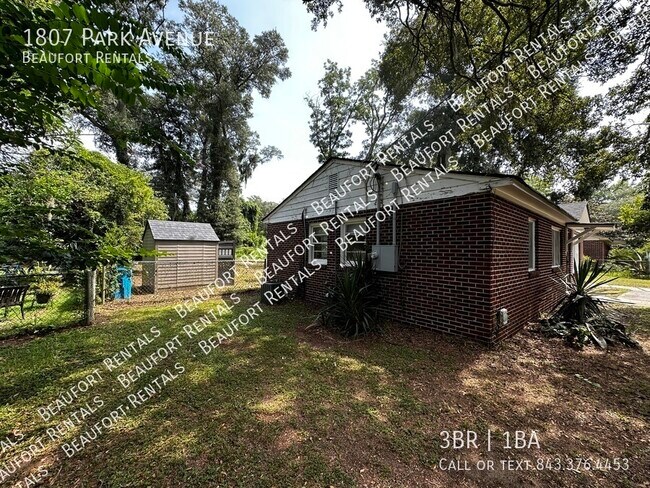 Building Photo - 1807 Park Avenue