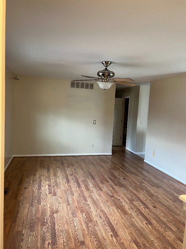 50180 N Horst Ct, Chesterfield Township, MI 48051 Condo for Rent in