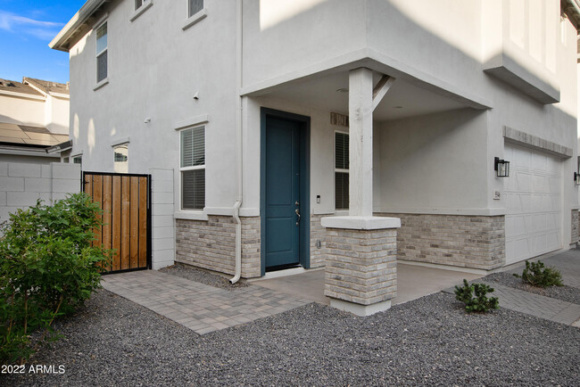 Building Photo - 5546 S Keene