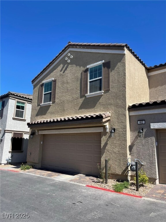 Building Photo - 460 Ylang Pl