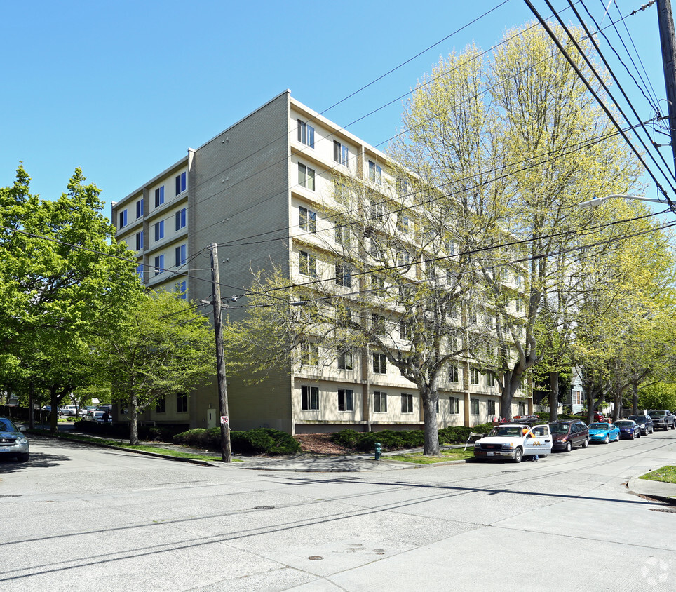 Foto del edificio - Ballard House