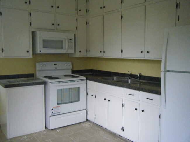 Building Photo - 471 W Darlington St