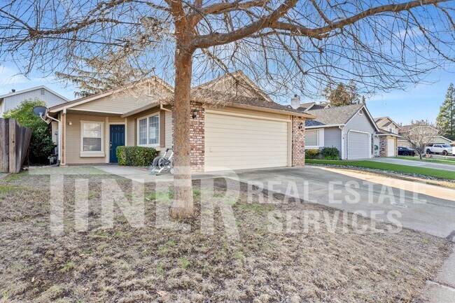 Foto del edificio - Lovely 3 Bedroom Lincoln Home - Tier 3