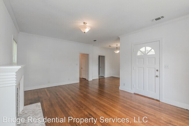 Building Photo - 2 br, 2 bath House - 3701 W. 4th Street