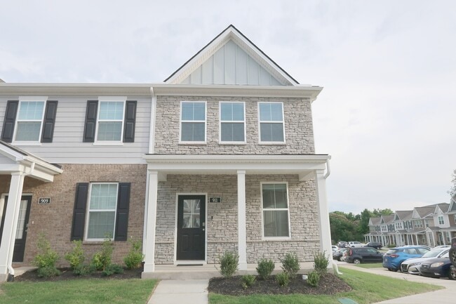 Building Photo - 911 Highfield Way