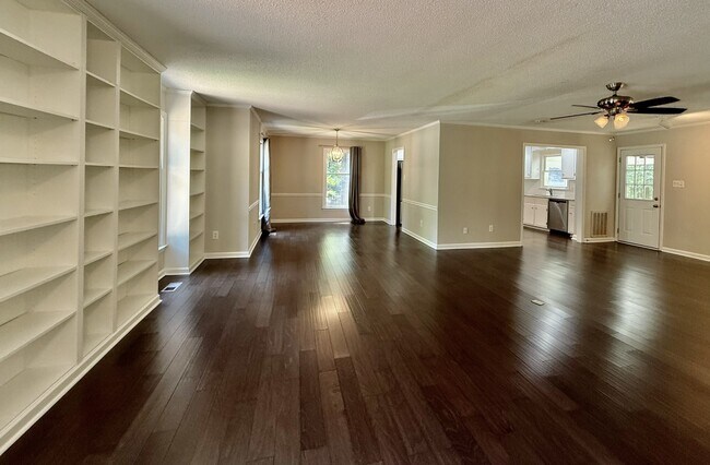 Foto del edificio - 3129 Marywood Dr