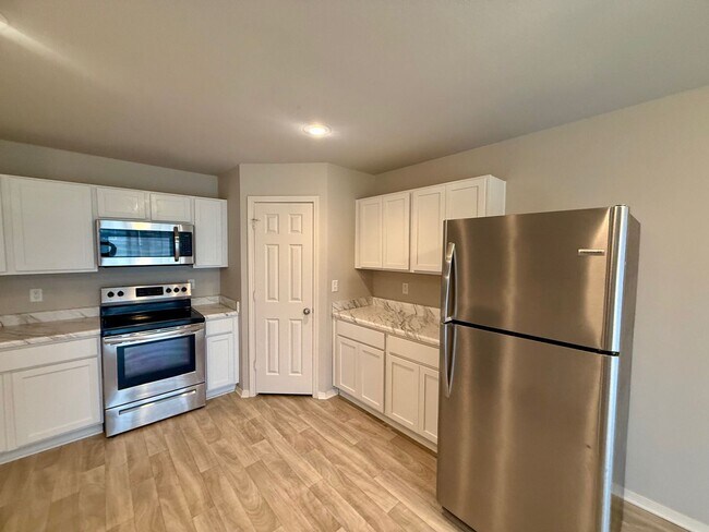 Foto del edificio - 3008 Emerald Pk Trl