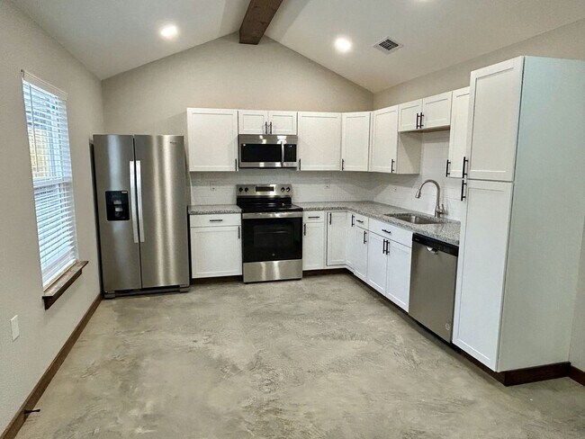 Foto del edificio - 6328 Ted Trout Dr